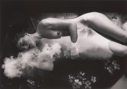zzzze:  Jo Ann Callis, Morphe (cloud),1976