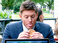 jaredandjensen: Dean + Eating Burgers (requested by anticlingmatic)