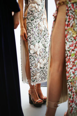 mulberry-cookies:  Backstage @ Dior Haute Couture Fall/Winter