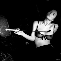 seriouslysensuous:  AG and the riding crop XX 