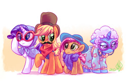 rarijackdaily:  Entirely foolproof disguises! From Friendship