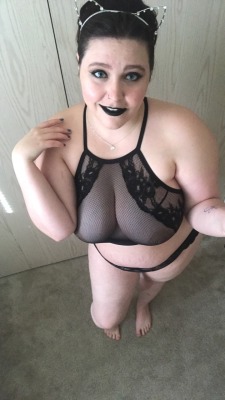 chubby-bunnies:  Sometimes I’m really into myself.