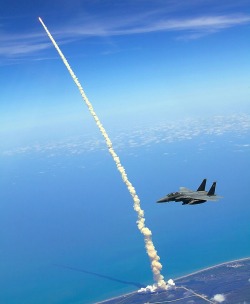 thedemon-hauntedworld:  Birds Eye View of Shuttle Launch. Lt.