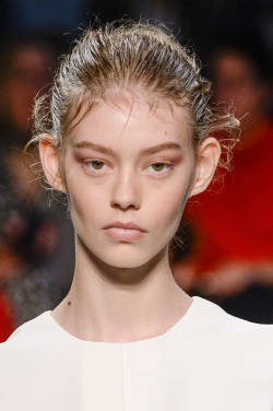 lsyorg:  Ondria Hardin - Sportmax S/S 2015 