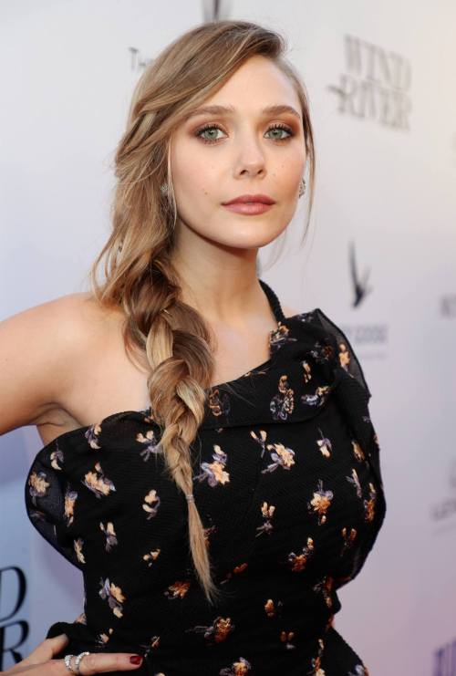 a-cleanlook2:Elizabeth Olsen