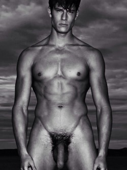 CoolNakedMenPics