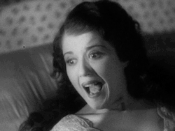  Sidney Fox in Murders in the Rue Morgue (1932).   