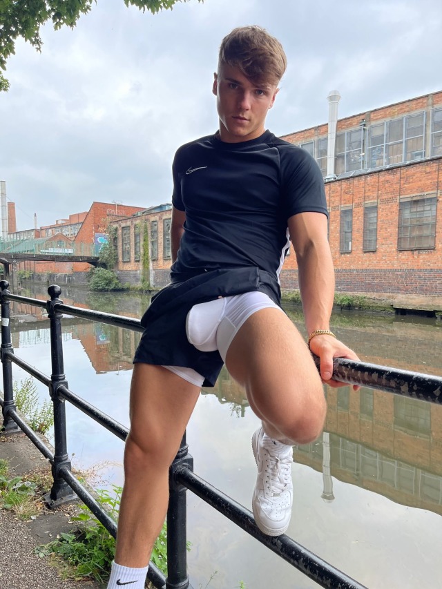 muscleinbriefs-deactivated20230: