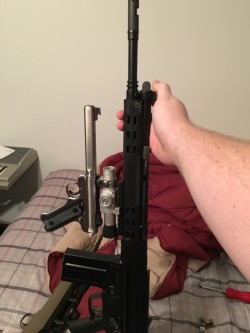 your-raifu-is-shit:  Gun-gun  The ultimate in tactical accessorizing