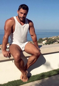  Click HERE for Hunks On Cam Video 