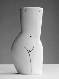 atclm:  Jude Jelfs - Porcelain Vase 