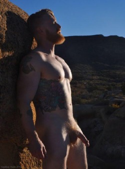 gonakedmagazine2:  barecub2: What a beautiful hunk redhead  Are