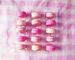 beibadgirl:  CUSTOM MADE MACARONS ORDERED FROM NEW YORK → CALIFORNIA