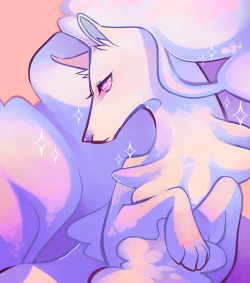 casanovakevin:  i love ninetales!!!! (pssst) 