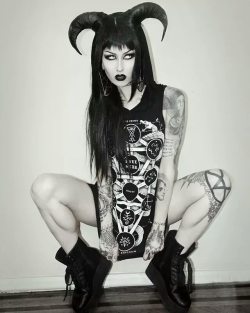 shellydinferno:  Selling some Killstar pieces that didn’t fit,