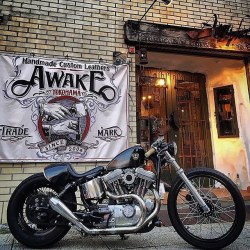 lowbrowcustoms:Sporty Sunday with: @against9999 ‘s XL1200 📷: