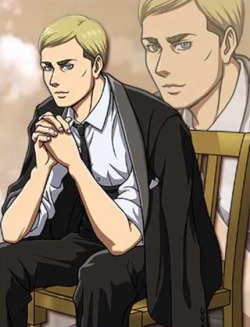  Two new Hangeki no Tsubasa classes for Erwin on his birthday: