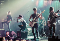 mitch-luckers-dimples:  Crown The Empire by Nicole Thomas on