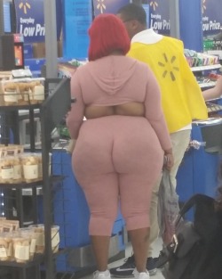 speedygonzalez2: big-n-dark:  blackmail4u2:  Good ol Walmart