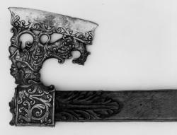 armthearmour:An absolutely stunning axe, probably used for hunting,