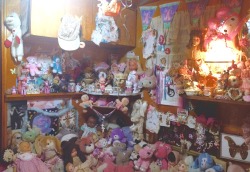 cowbabyteardrops: i miss my old room!!!!!