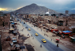 unrar:Kabul, Afghanistan, 2002, Steve McCury.