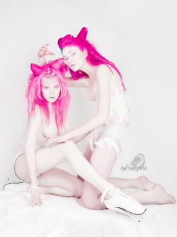 colorfulkink:   Models: Isabelle Faith  and  Bedky  Photo:  Hiroshima