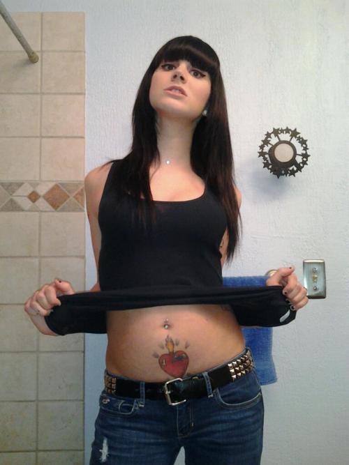 superdupasexyshemales:  kendra monroe 19, the most beautiful ts girl in the world….. 