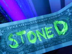 one dollar, one stoner xd