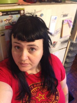 fatanarchy:  Tryin’ out a new hairdo on my fatass head.