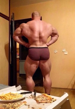 Fucking Christ that back, ass, and legs! Who is this?