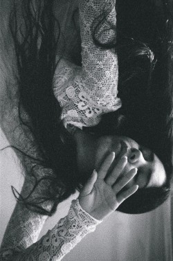 mercedesesquivel:  self portrait b&w 3200iso, 35mm 