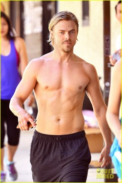 hotfamousmen:  Derek Hough