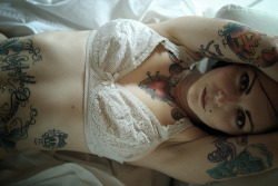 wolvesinthewood:  tattooeddevils:  http://tattooeddevils.tumblr.com/