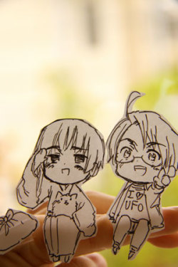 the-beautiful-world:  Hidekaz Himaruya’s Hetalia paper childs