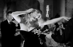 wehadfacesthen:  Anita Ekberg in La Dolce Vita  (Federico Fellini,