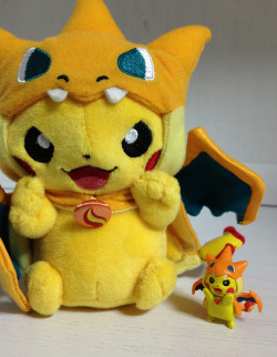 zombiemiki:Mega-Tokyo Pikachu mascot gacha figures - full set!