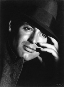 archiesleach: Early Cary Grant Paramount Studios photograph,