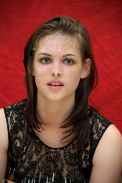 more-celebfakes:  Kristen Stewart 