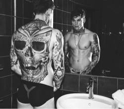 hotmen-have-ink:  † Bands && Tattoos † 