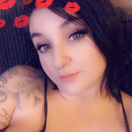 I love girls that look mean like yes kill me