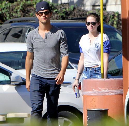 Kristen Stewart with Taylor Lautner and friends in LA - March 13, 2013