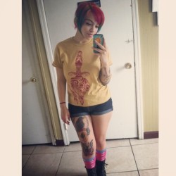 luasuicide:  Work selfie wearing my favorite t-shirt from my