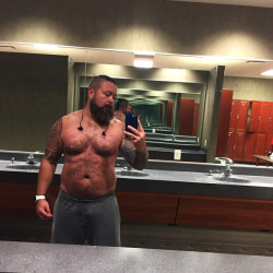 chadillacjax:  Killer workout today! 20 mins cardio 90 mins weight