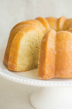 fullcravings:  Kentucky Bourbon Butter Cake 