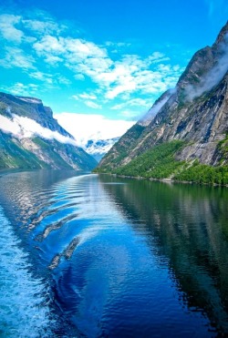 275jesuss:  Geiranger Fjord, Norway by Patrick Ehlen 