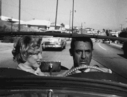 adreciclarte:  Marilyn Monroe and Cary Grant 