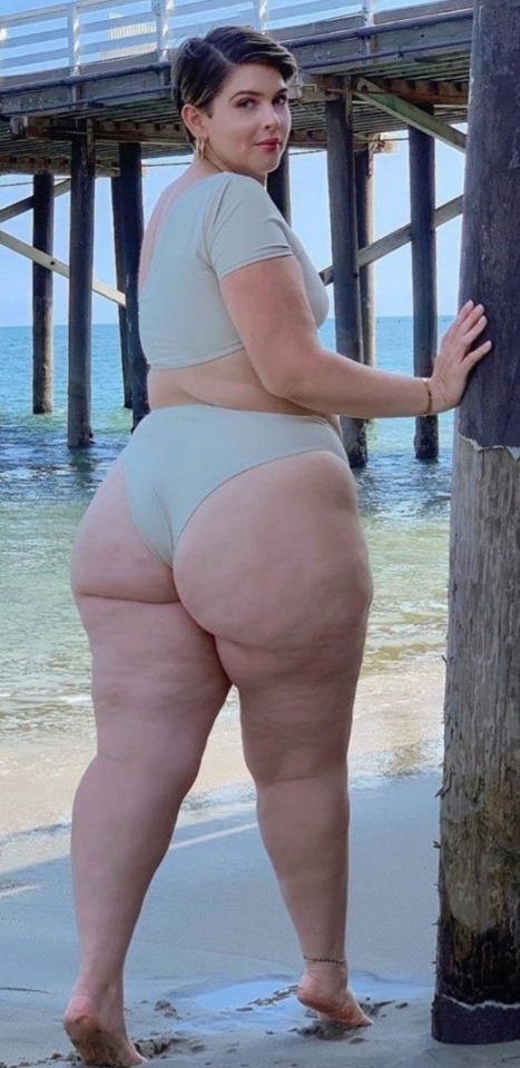 chance3736:Mmmm sexy chubby bunny pawg 😘