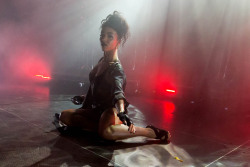 karmabitesyouback:  FKA twigs performing live on stage at Way