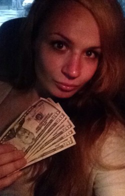 chelsea-is-addicted-to-meth:  Outcall to some dudes SUV in the